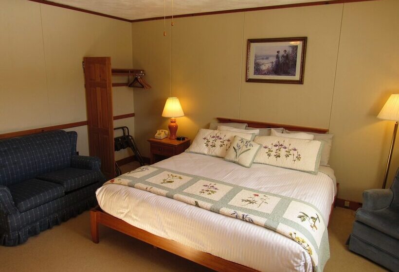 غرفة سوبيريور, Carlson S Lodge