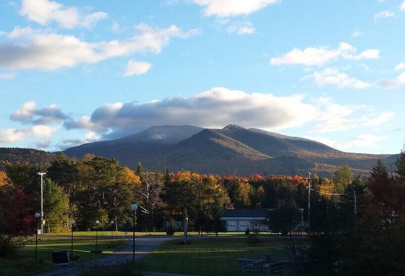 غرفة سوبيريور, Carlson S Lodge