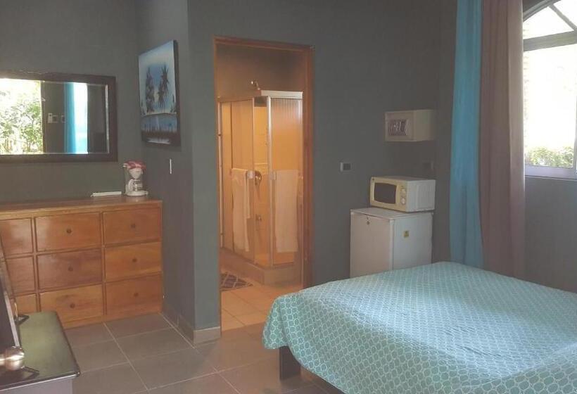 غرفة أساسية, Hermosa Beach House