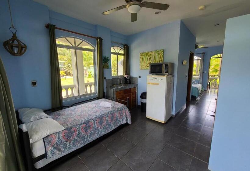 جناح جونيور مطل على الحديقة, Hermosa Beach House