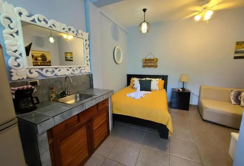 デラックスルーム, Hermosa Beach House