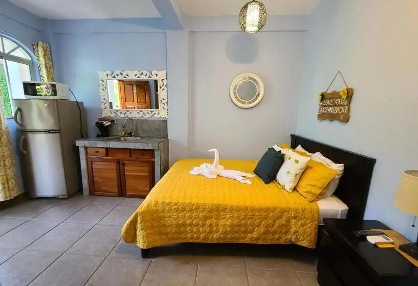デラックスルーム, Hermosa Beach House