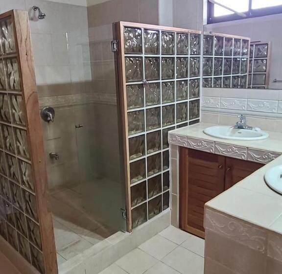 Апартаменты 3 Спальни, Hermosa Beach House