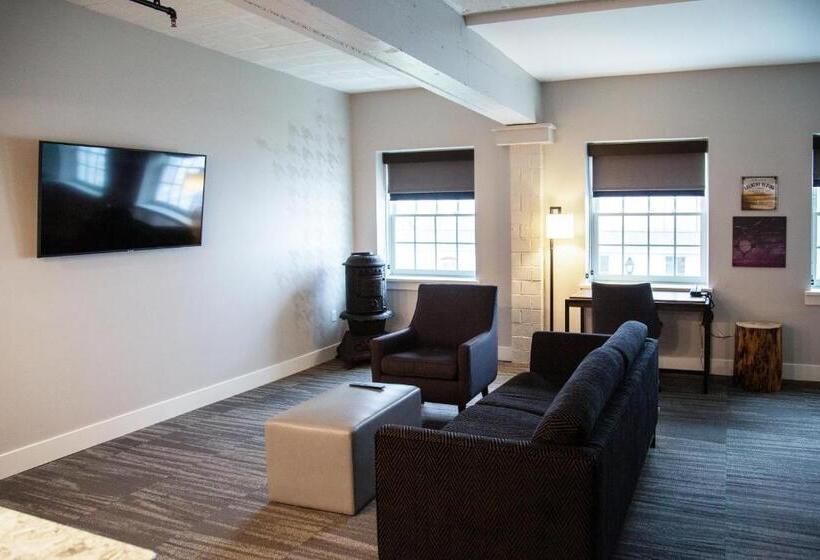 جناح ديلوكس سرير كينج, Millwright