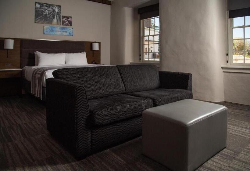 إستوديو ديلوكس, Millwright