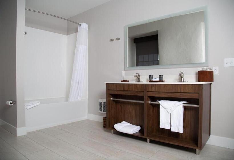 إستوديو ديلوكس, Millwright