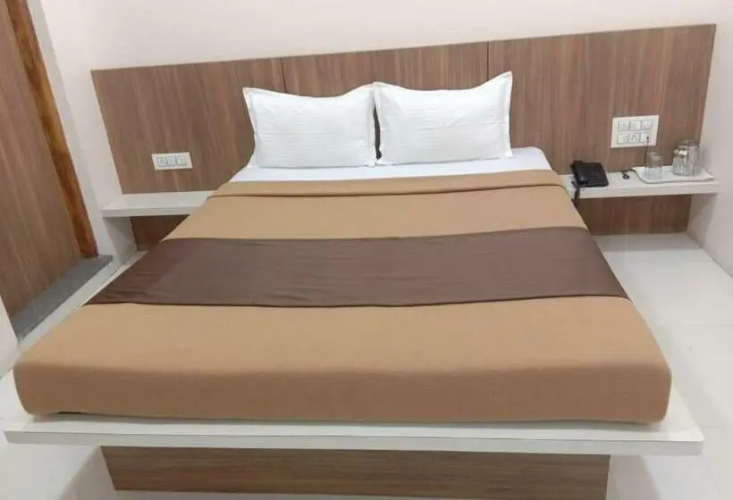 Habitación Deluxe, Ramkrishna Inn