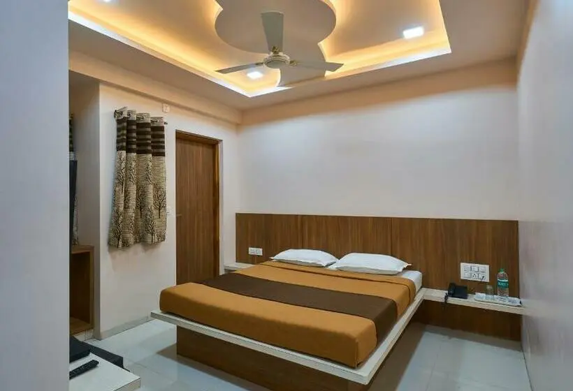 Habitación Deluxe, Ramkrishna Inn