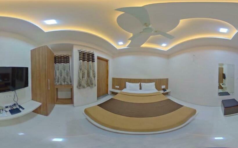 Номер Executive, Ramkrishna Inn