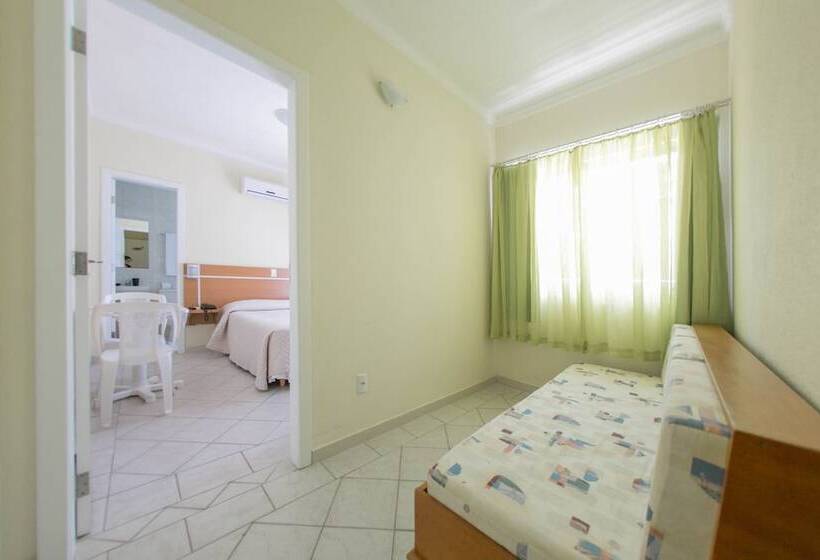 סוויטה עם מרפסת, Bombinhas Praia Apart Rua Corrupião