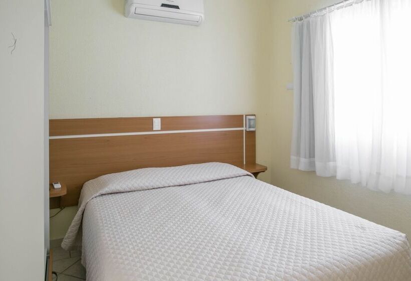 דירה בת חדר שינה 1 עם מרפסת, Bombinhas Praia Apart Rua Corrupião