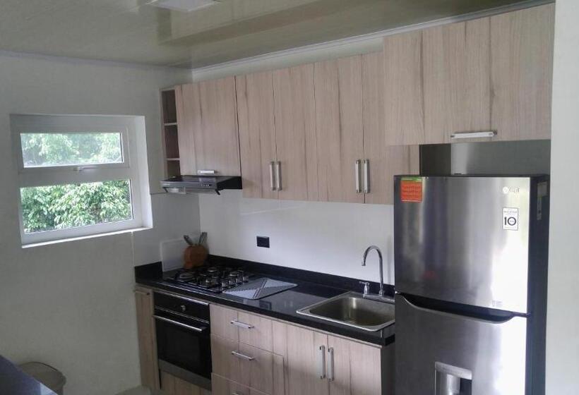 Номер Deluxe Кровать Кинг, Orange House Downtown