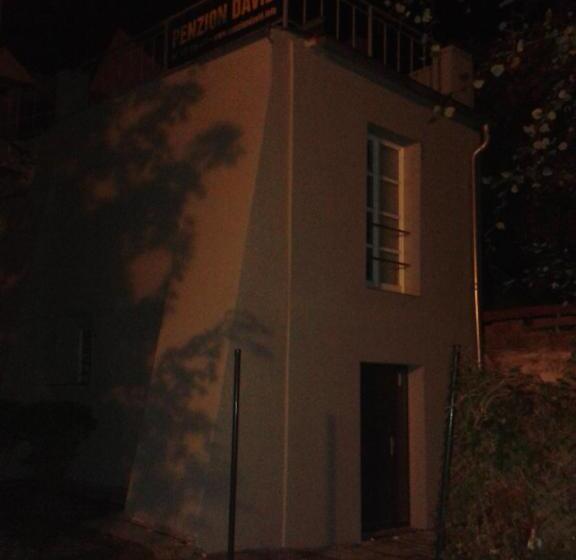 스탠다드 스튜디오, Penzion David