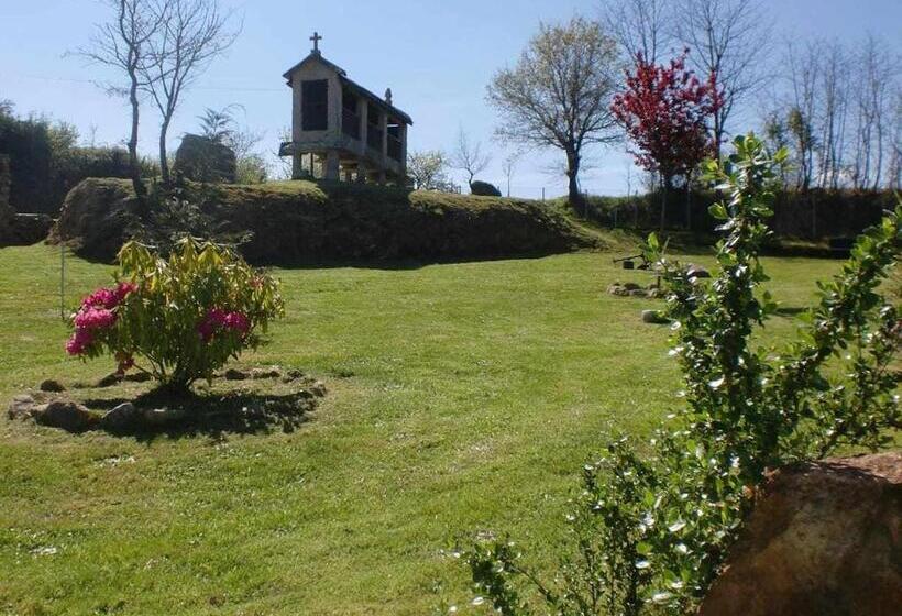 غرفة عائلية, Alcázar Milmanda