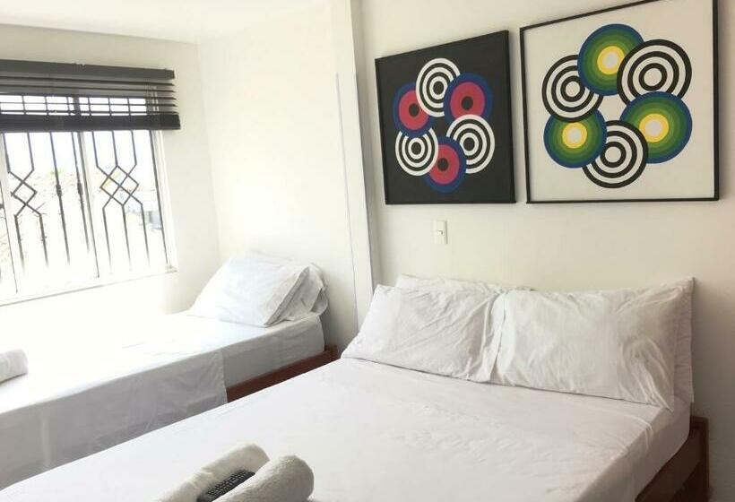 Háromágyas Standard Szoba, Posada Casa España