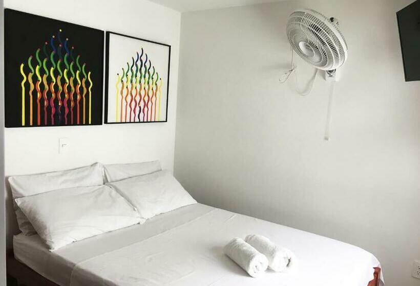 Standard Szoba, Posada Casa España