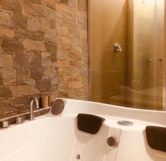 سوئیت جونیور با استخر, Abbazia Dei Gesuiti