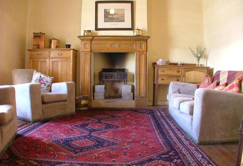 בית, 2 חדרי שינה, Die Tuishuise & Victoria Manor