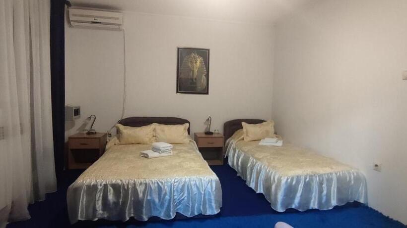 اتاق لوکس, Guesthouse Prenociste Faraon