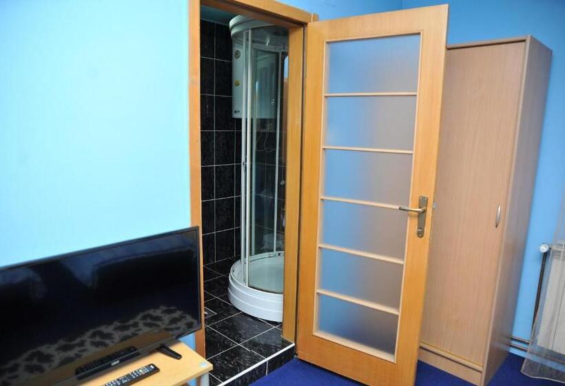 اتاق استاندارد, Guesthouse Prenociste Faraon