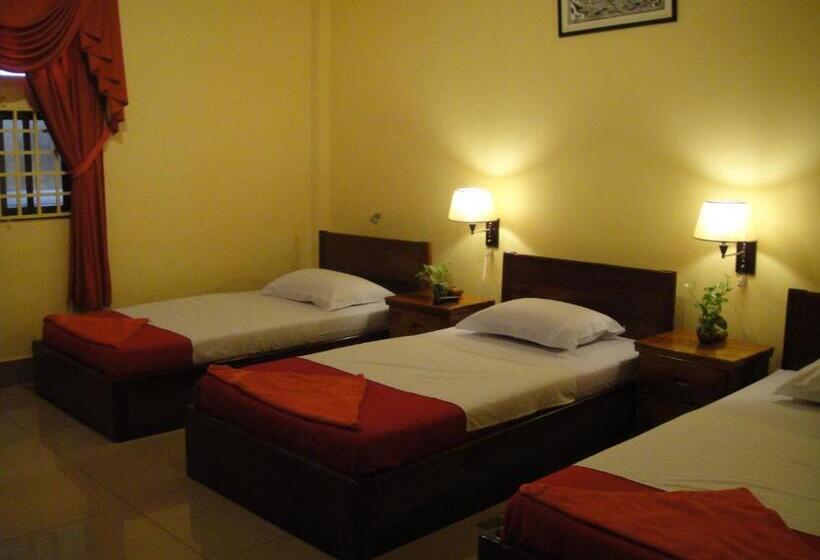 اتاق استاندارد سه نفره, Nice Guesthouse