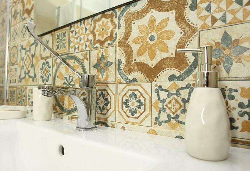 标准间, Ninni E Fede