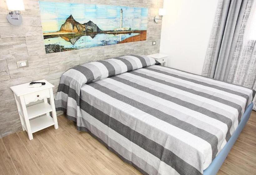 标准间, Ninni E Fede