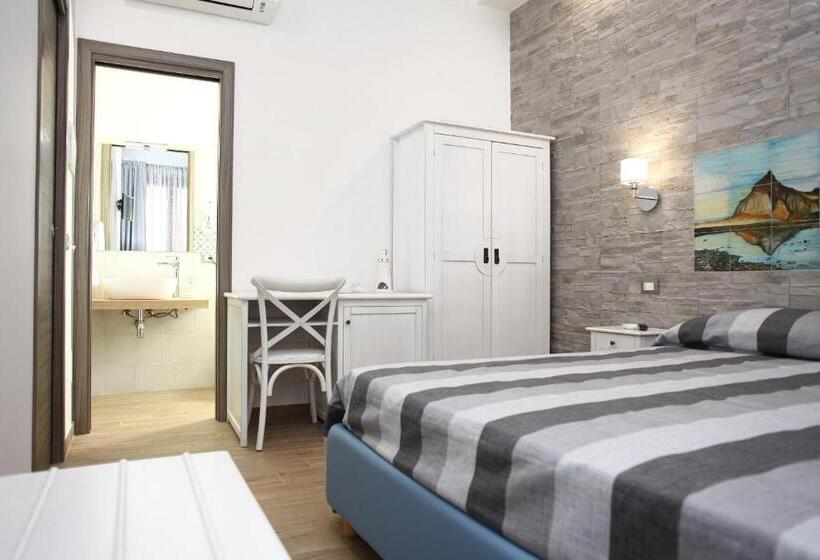 标准间, Ninni E Fede