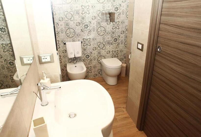 高级大房间, Ninni E Fede