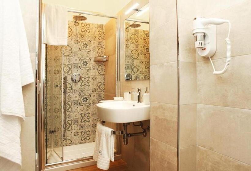 高级大房间, Ninni E Fede