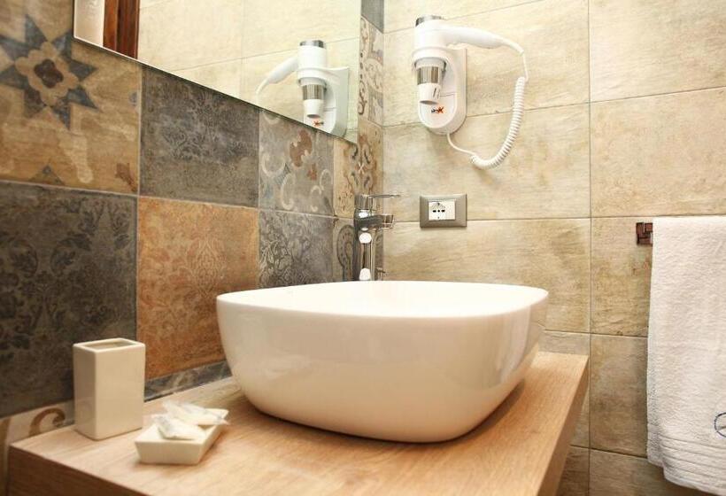 高级大房间, Ninni E Fede