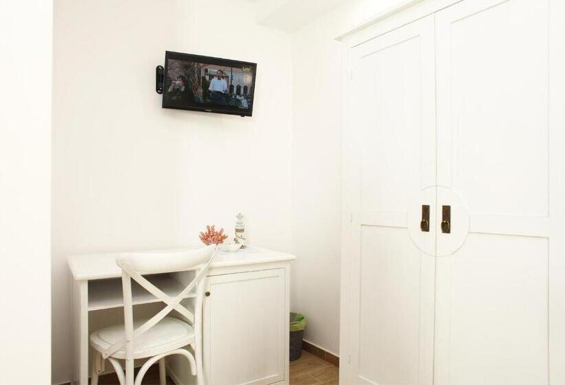 高级大房间, Ninni E Fede