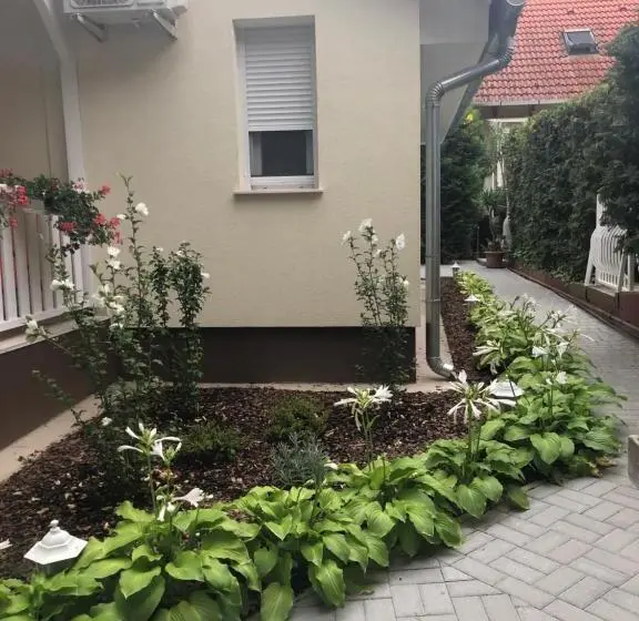 ベーシックルーム, Szem S Vendégház