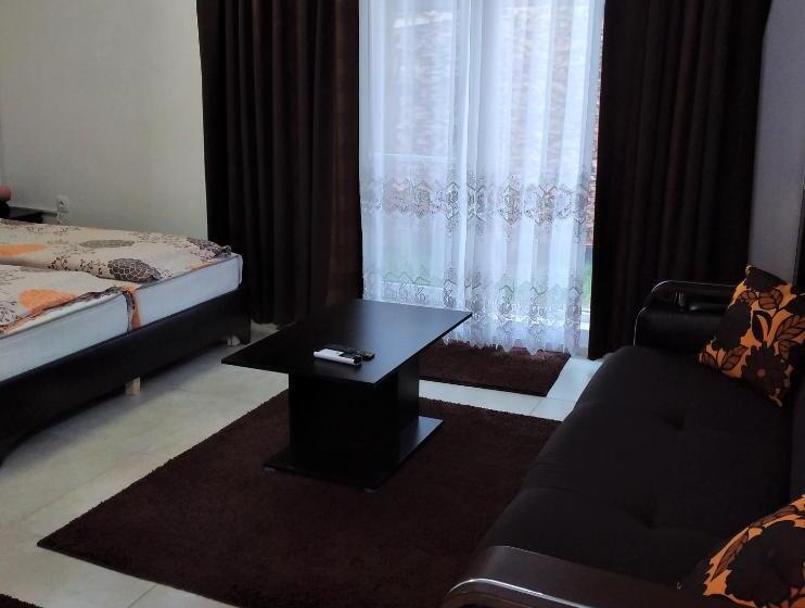 اتاق لوکس, Vibo Guesthouse