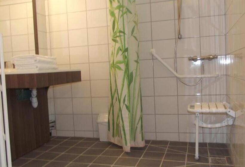 חדר סופריור, Au Spatial