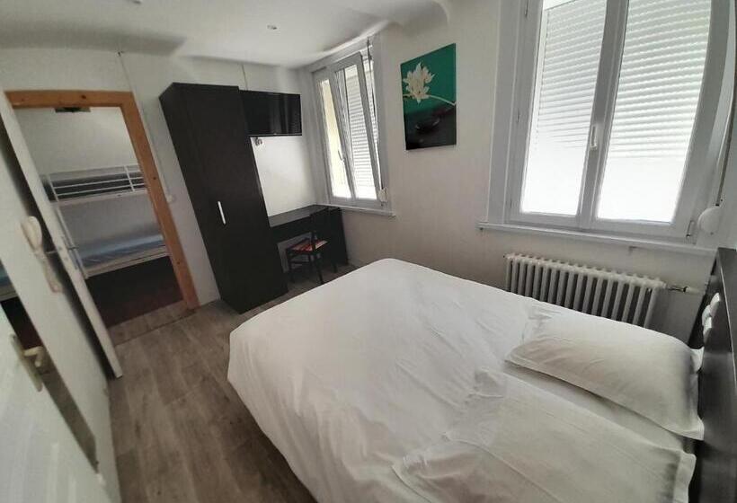 חדר משפחתי, Au Spatial