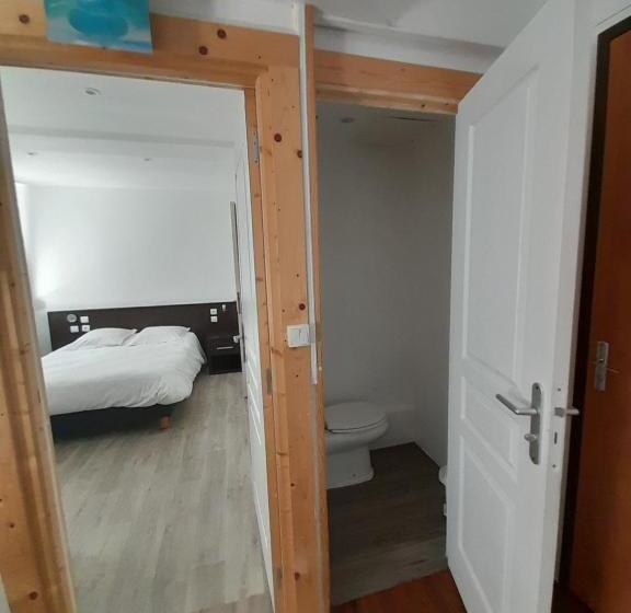 חדר משפחתי, Au Spatial