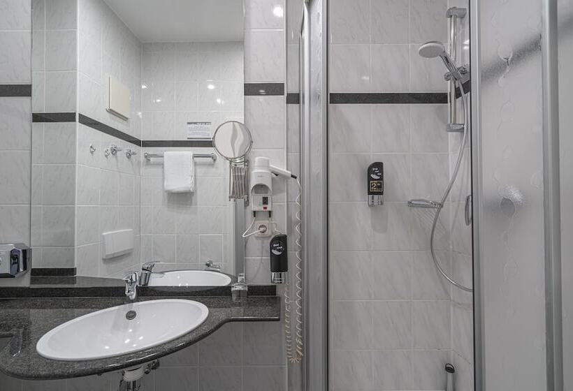 Номер Стандарт Индивидуальный, Big Mama Leipzig