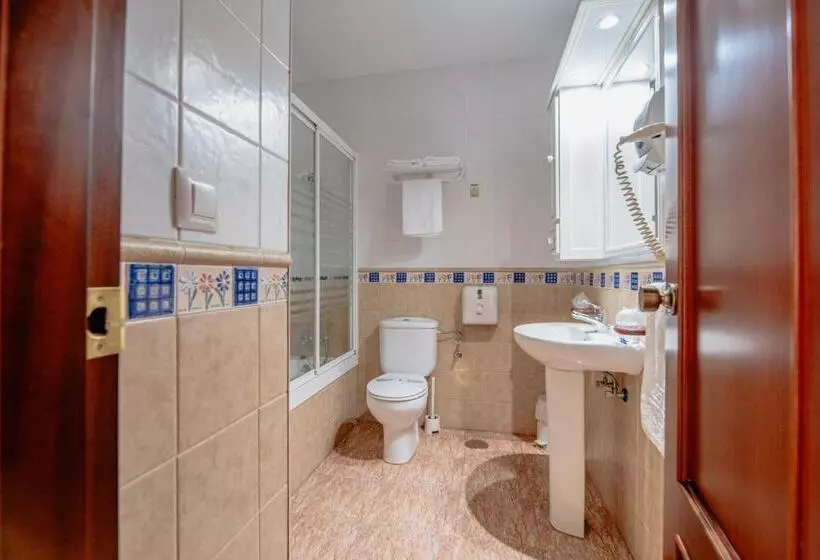 3-Bett-Standardzimmer, Chamizo