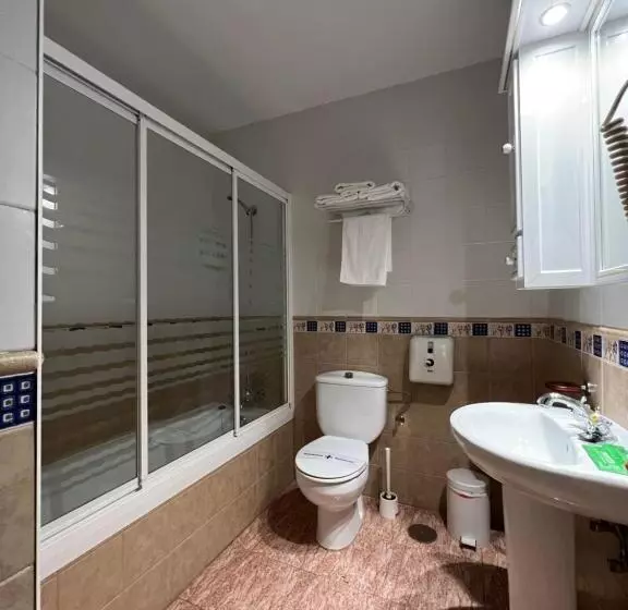3-Bett-Standardzimmer, Chamizo
