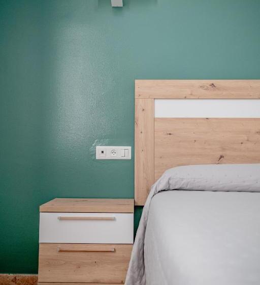 اتاق سوپریور, Chamizo