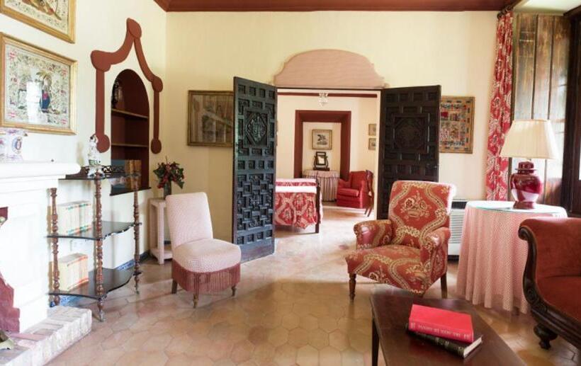 Полулюкс, Cortijo El Esparragal