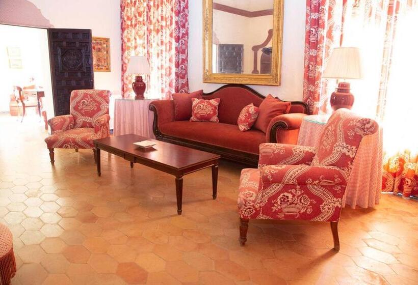 סוויטת ג'וניור, Cortijo El Esparragal