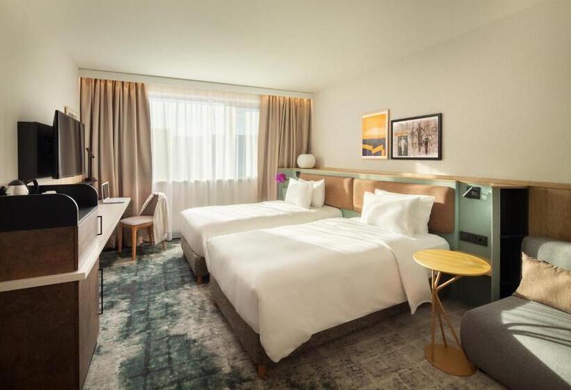 חדר סטנדרט, Crowne Plaza Budapest, An Ihg