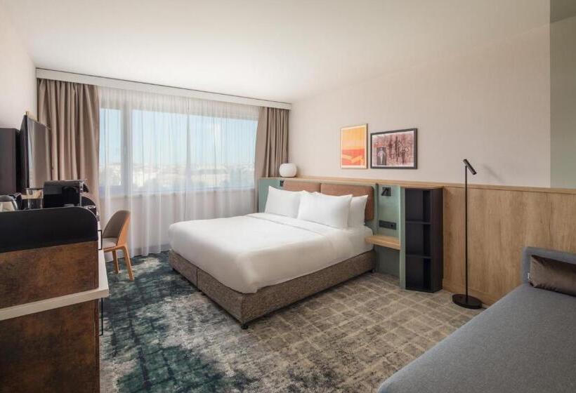 חדר פרמיום, Crowne Plaza Budapest, An Ihg