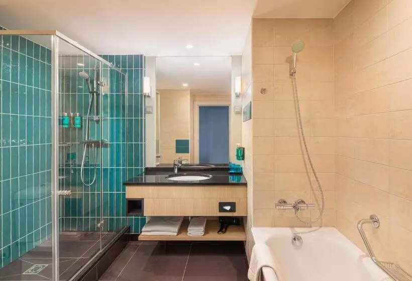 プレミアムルーム, Crowne Plaza Budapest, An Ihg