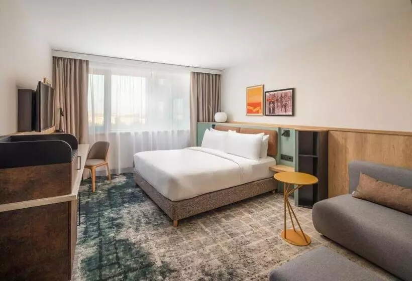 スタンダードルーム, Crowne Plaza Budapest, An Ihg