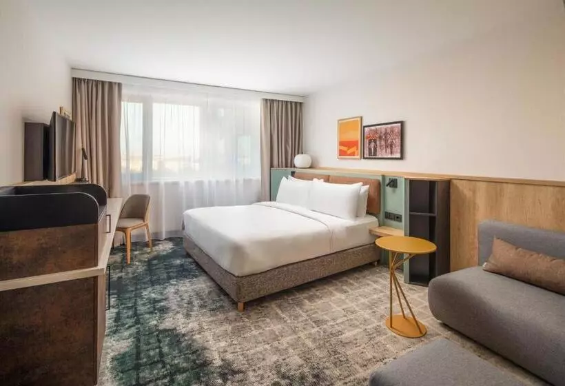 スタンダードルーム, Crowne Plaza Budapest, An Ihg