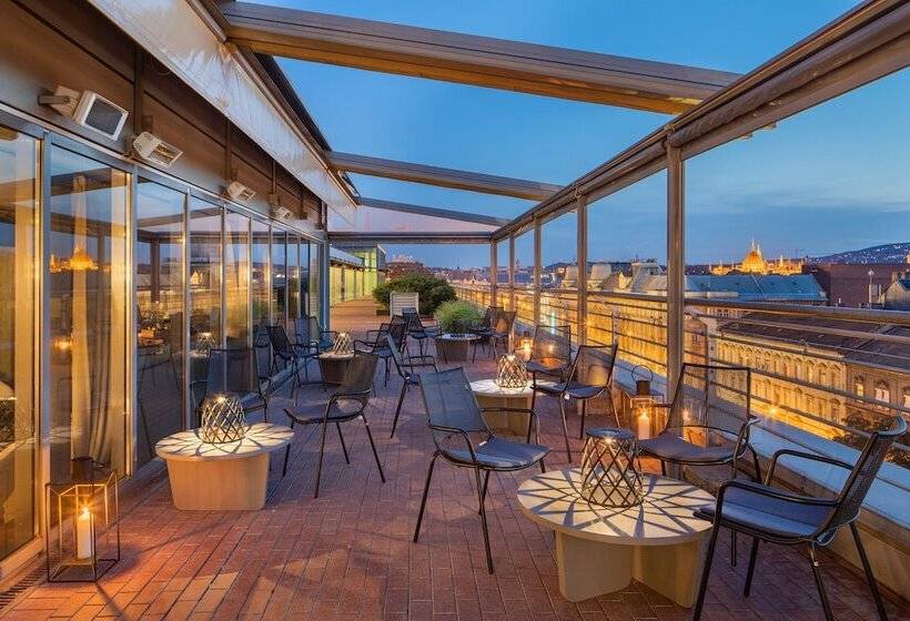 프리미엄 스위트, Crowne Plaza Budapest, An Ihg