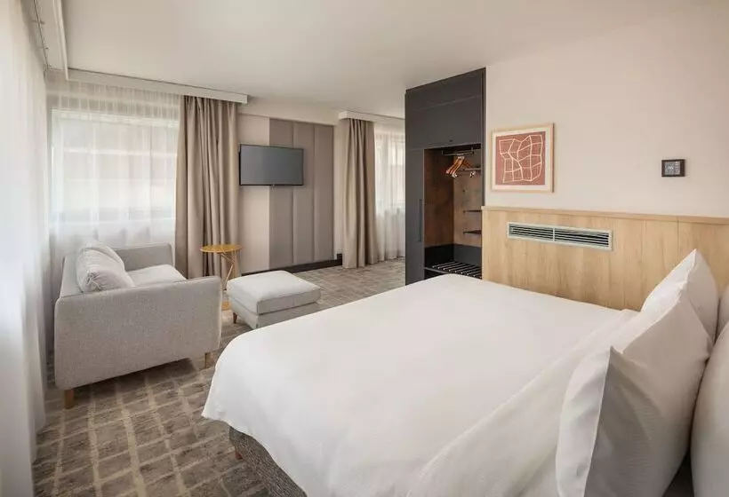 プレミアムルーム, Crowne Plaza Budapest, An Ihg